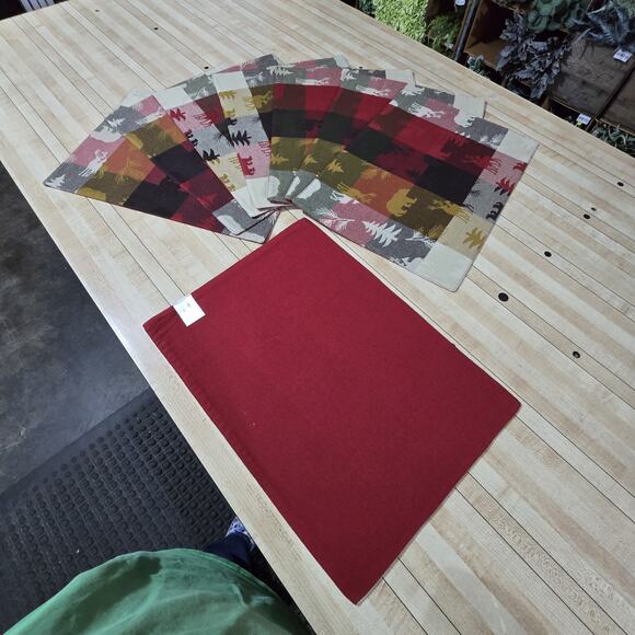 Home Studio Set 8 Woodland Placemats 8"x13" Deer Bear Trees Red Brown Cream - Picture 4 of 13